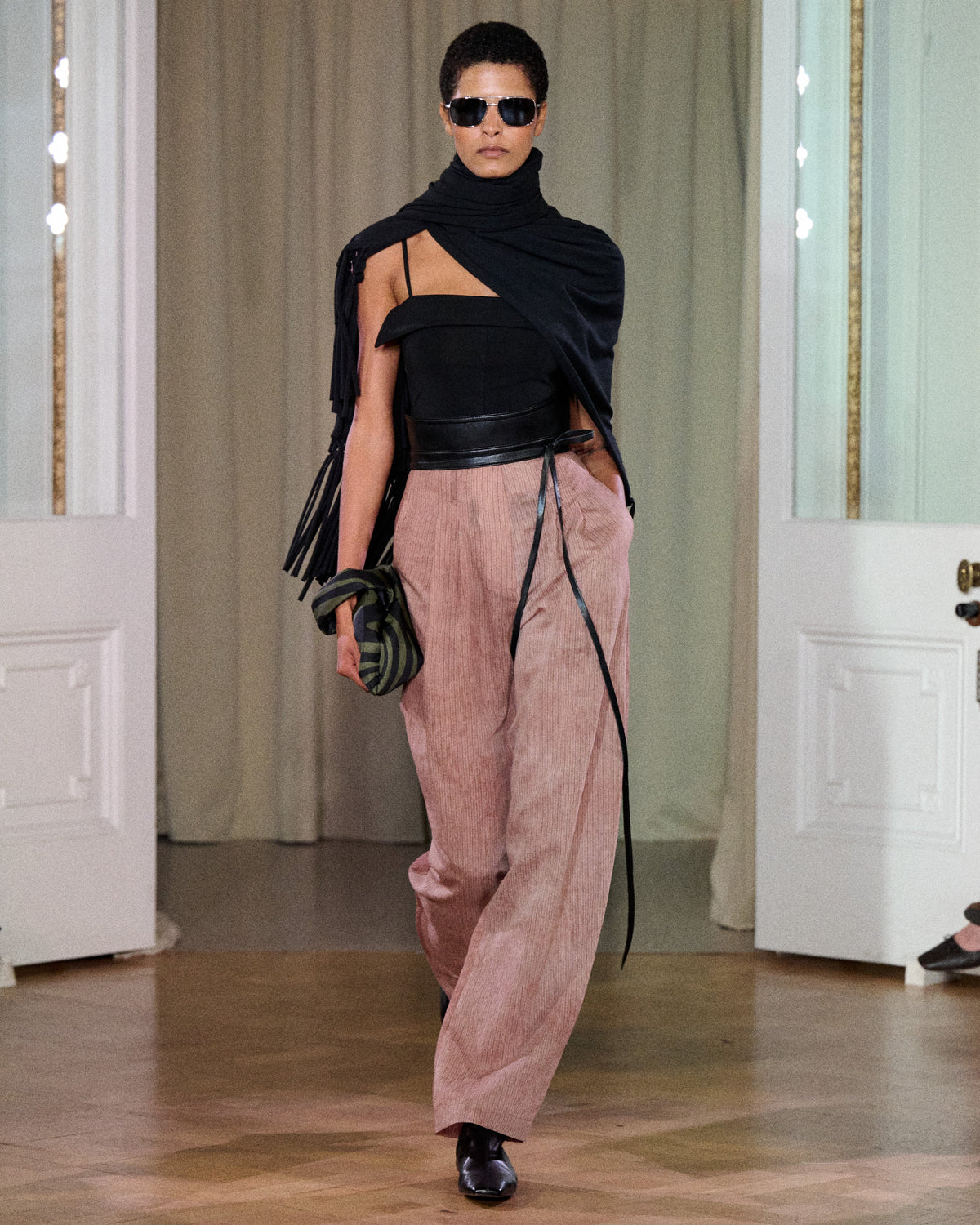Hettie Barrel leg pants - Terracotta | Nanushka