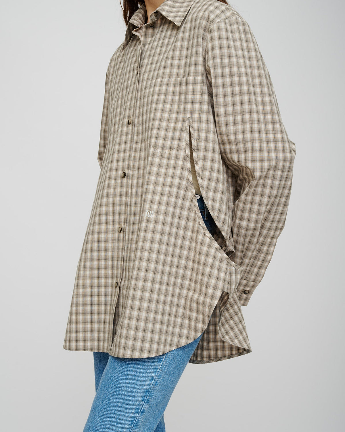 Atzi Shirt - Creme/Grey | Nanushka