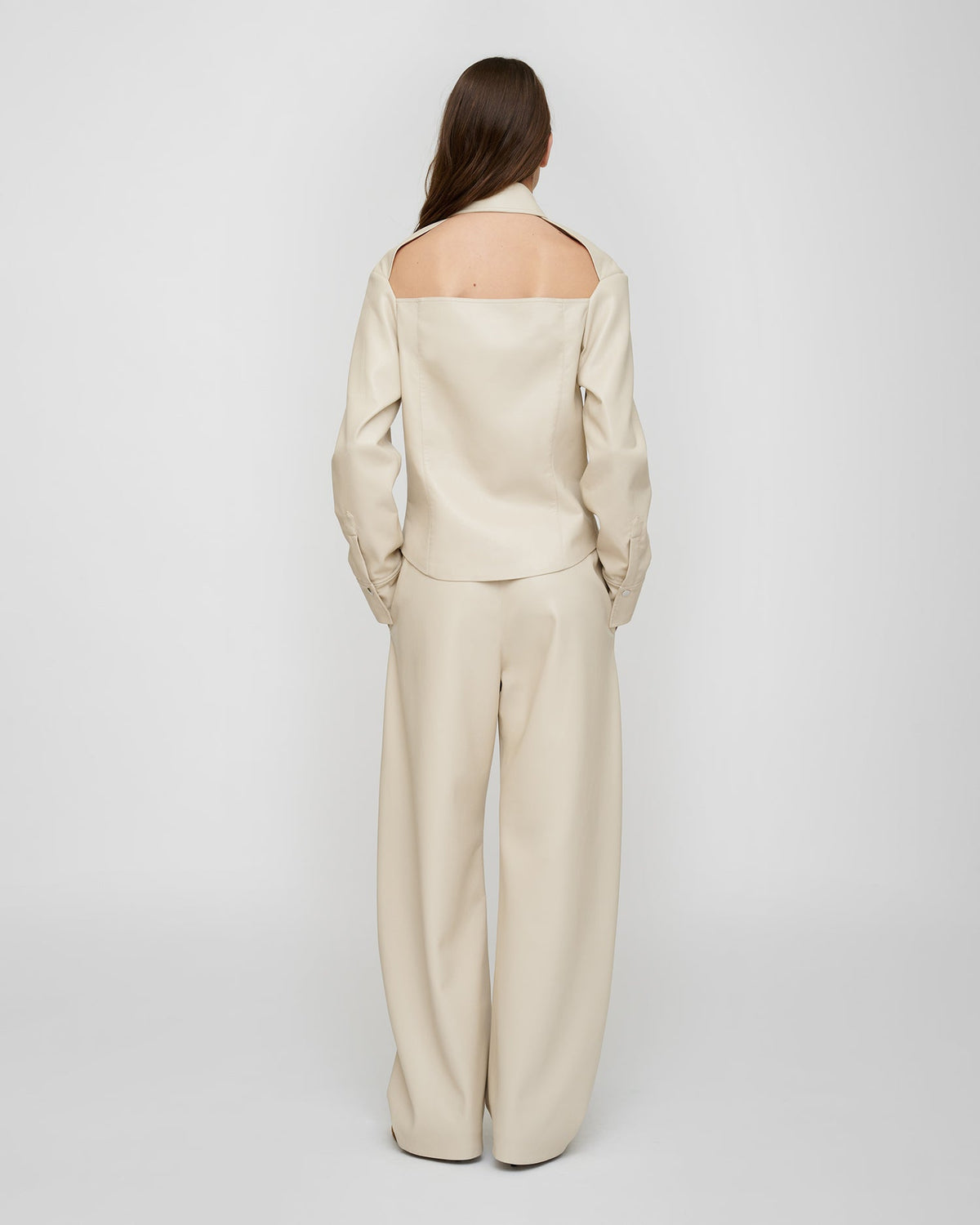 Izna Okobor ™ shirt jacket - Creme | Nanushka