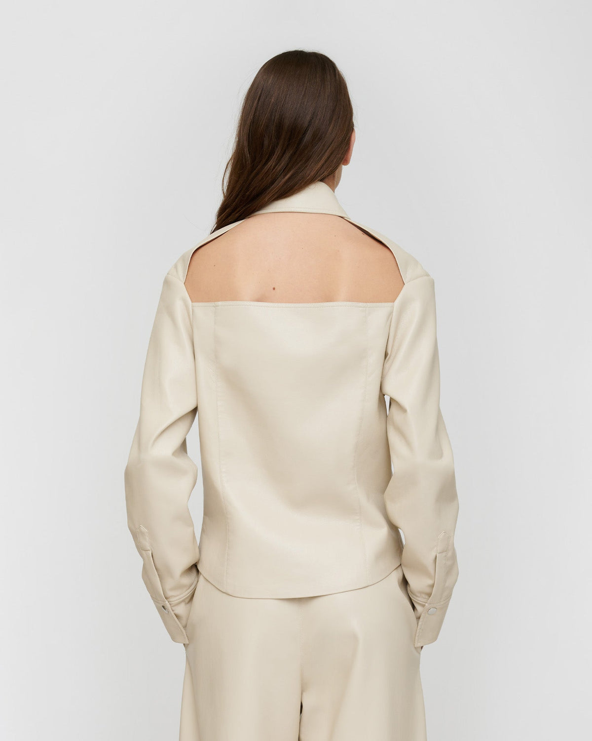 Izna Okobor ™ shirt jacket - Creme | Nanushka