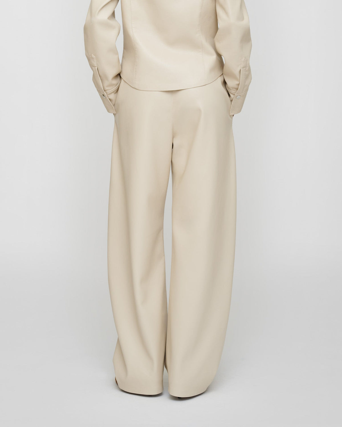 Zoela Okobor ™ pants - Creme | Nanushka