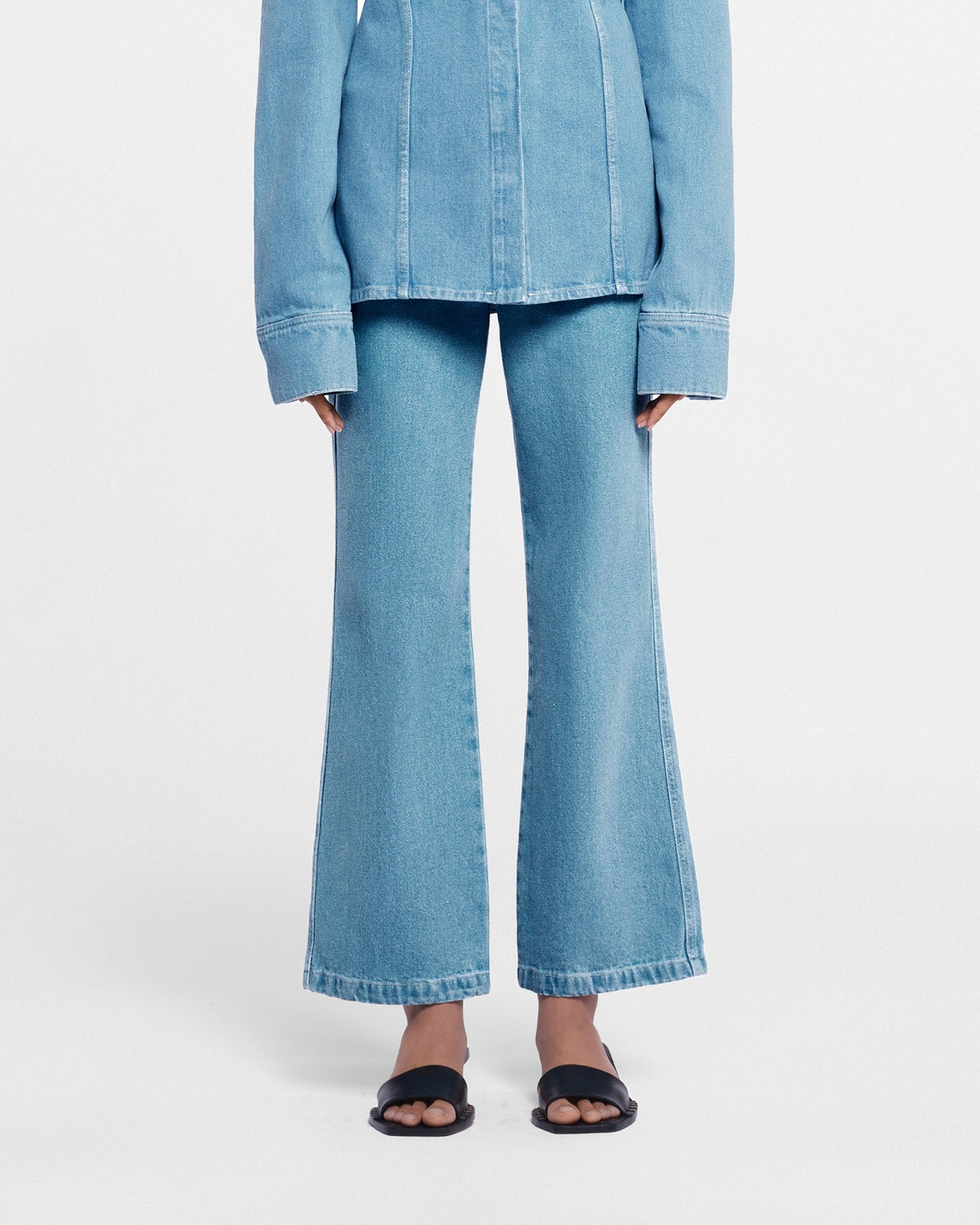 Zoey Cropped jeans - Eco Light Wash | Nanushka