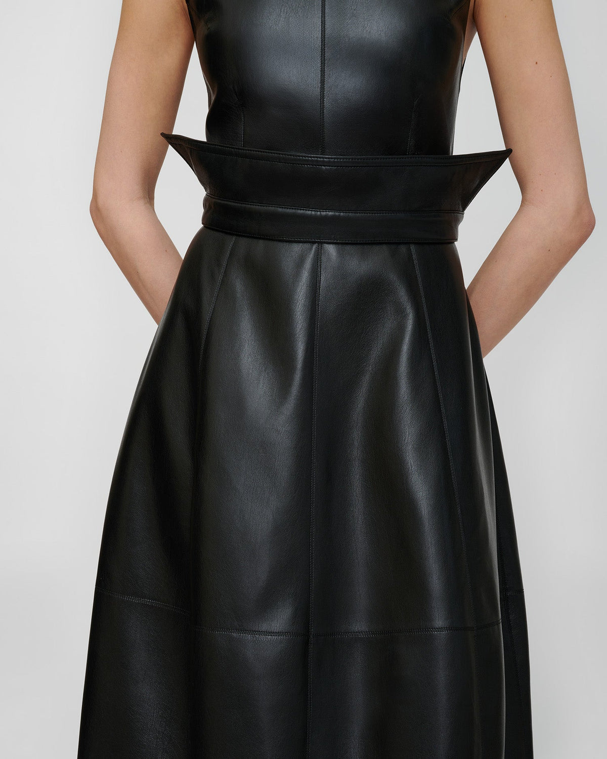 Evora Leather belt - Black | Nanushka