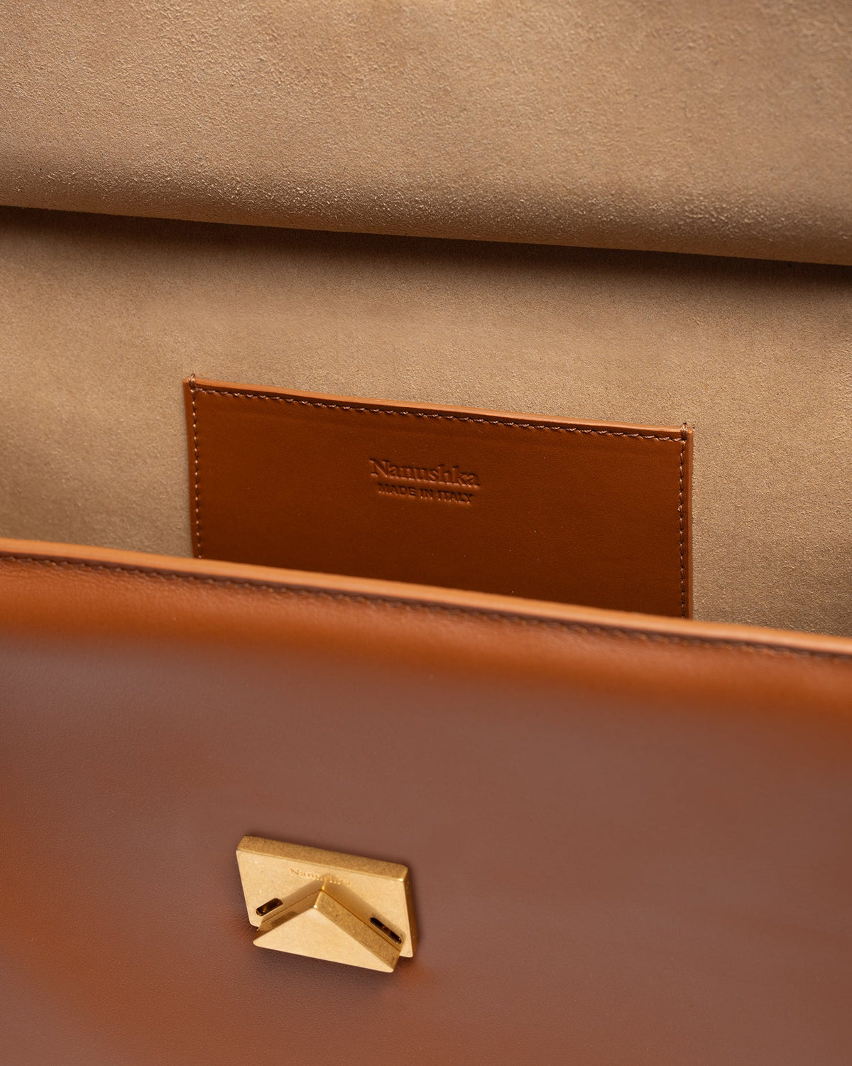 The SANDI Lock Top handle bag - Tan | Nanushka