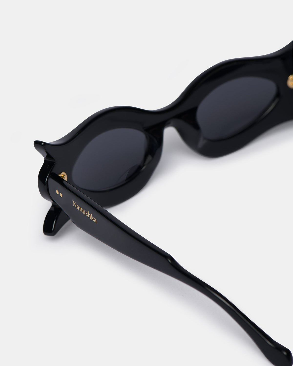 Tully Bioplastic sunglasses - Black | Nanushka