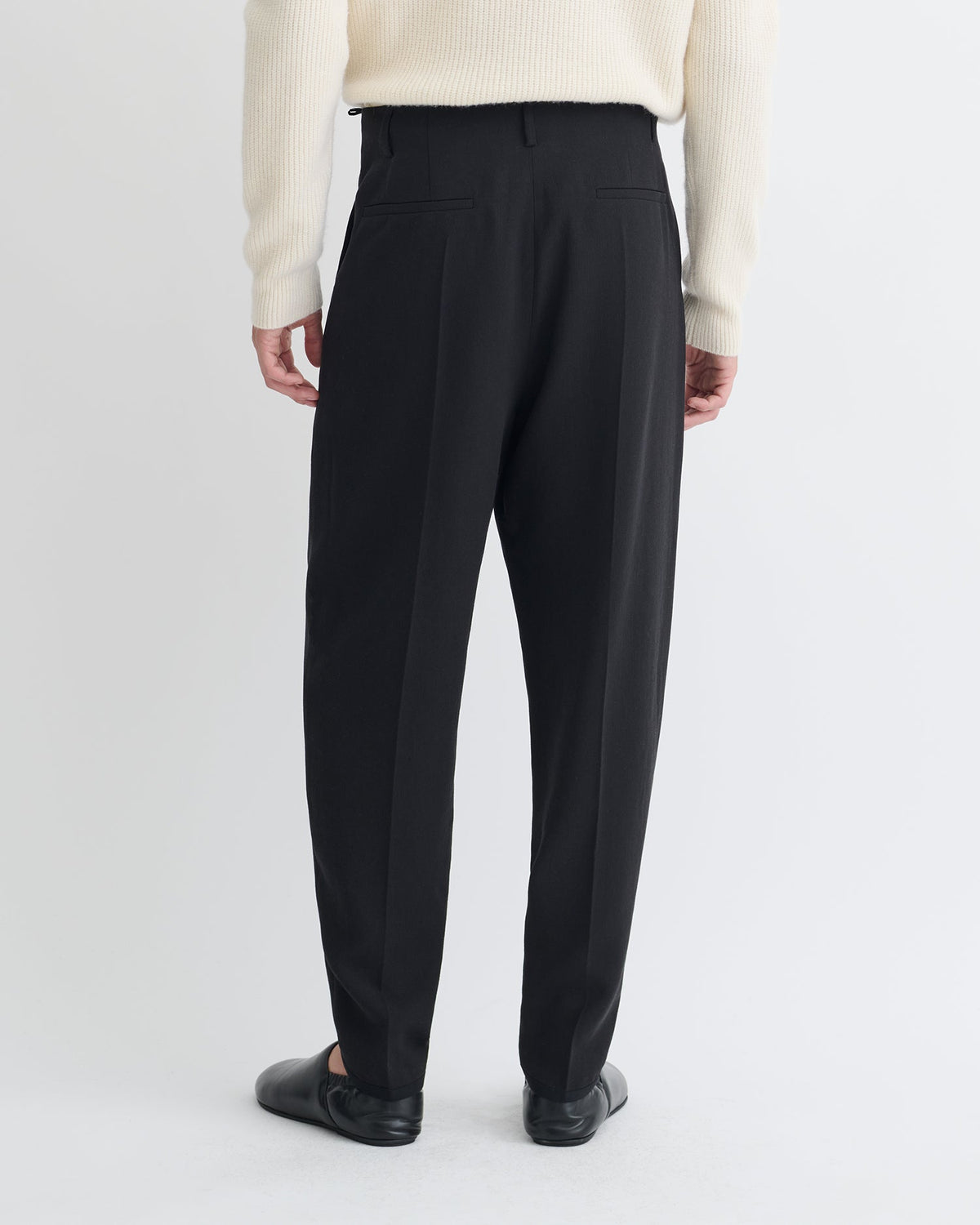 Eamon Crepe Twill Tapered Pants - Black | Nanushka