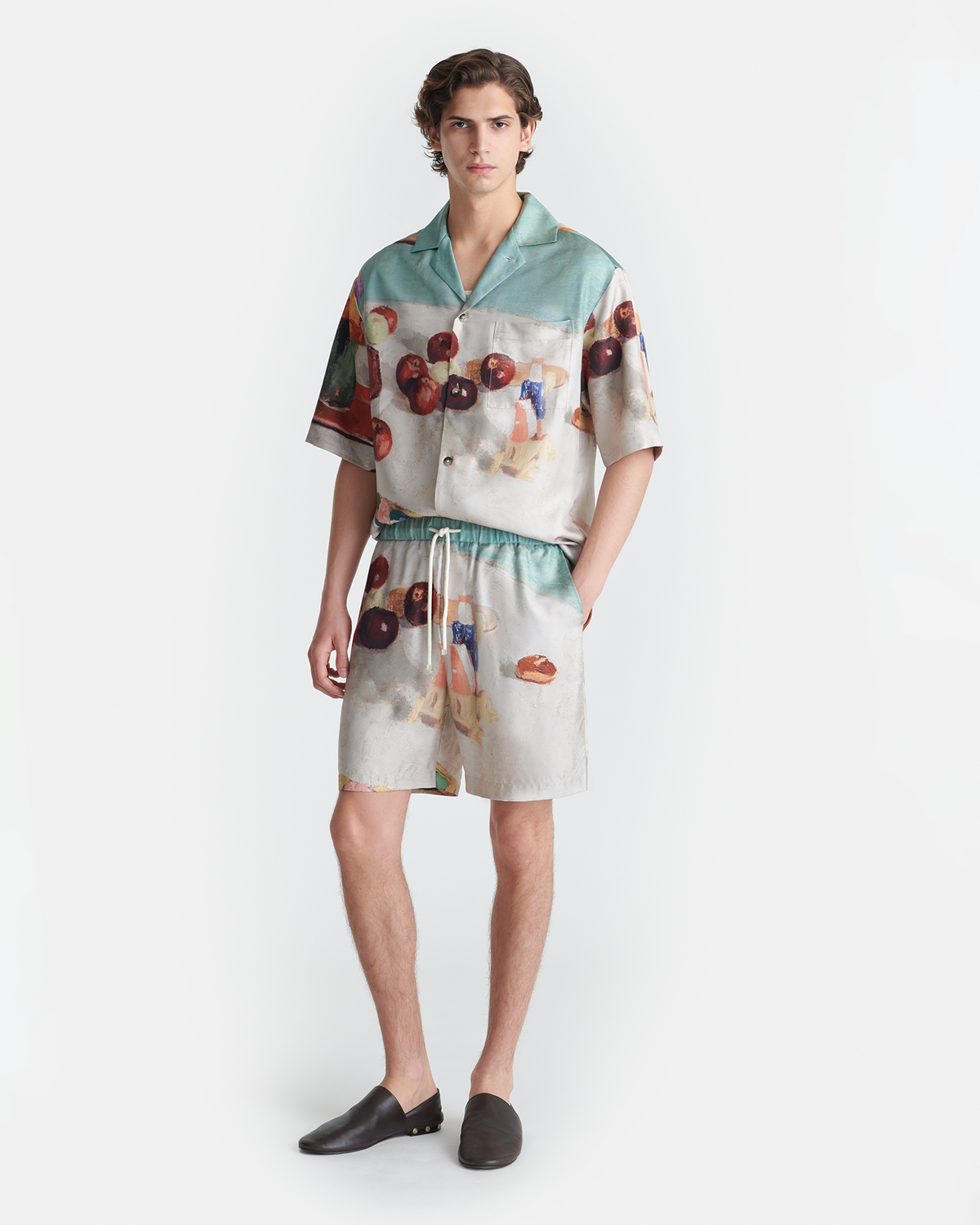 Doxxi Printed Silk Twill Shorts - Gingerbread Heart | Nanushka
