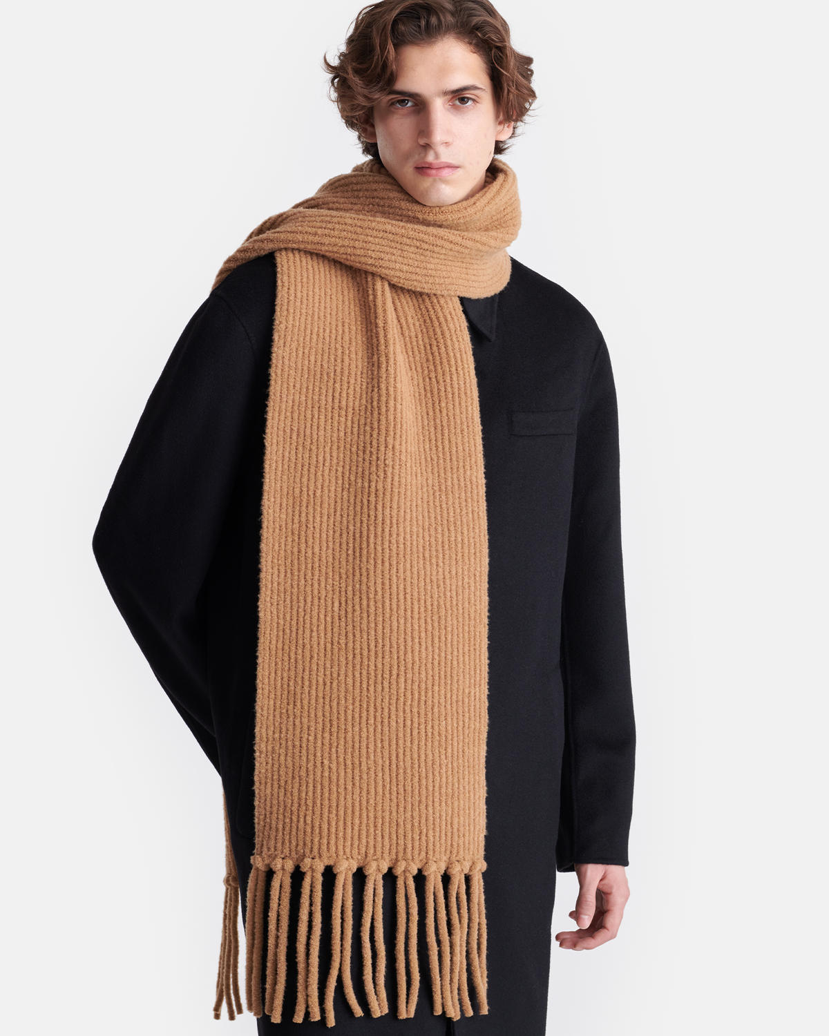 Ives Boucle scarf - Camel | Nanushka