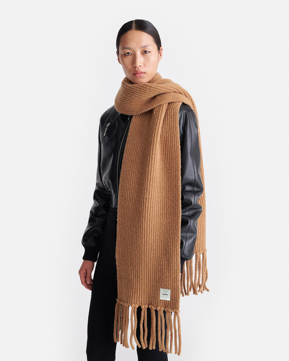 Ives Boucle scarf - Camel | Nanushka