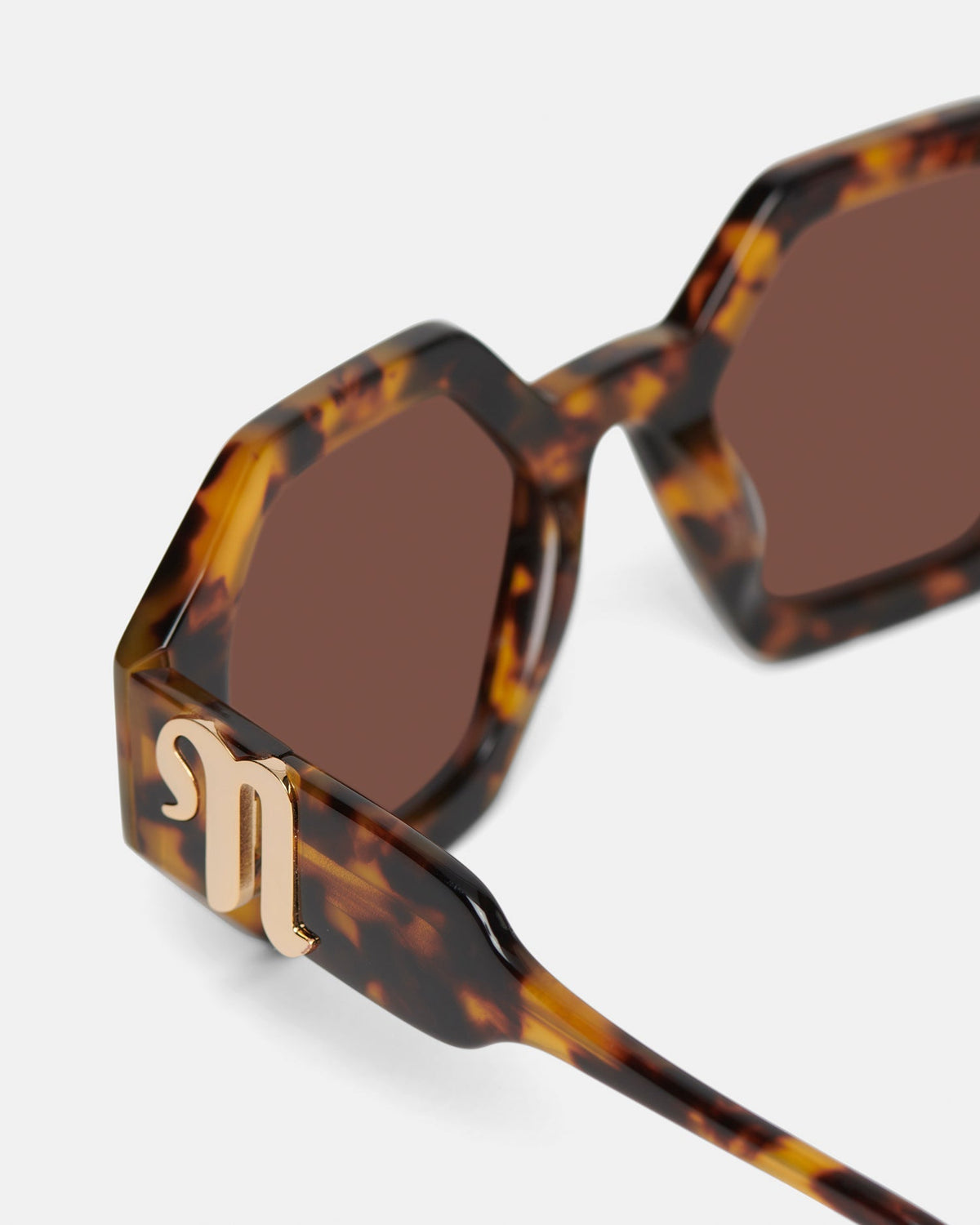 Carlen Bio-Plastic Sunglasses - Dark Amber | Nanushka