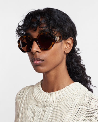 Carlen Bio-Plastic Sunglasses - Dark Amber | Nanushka