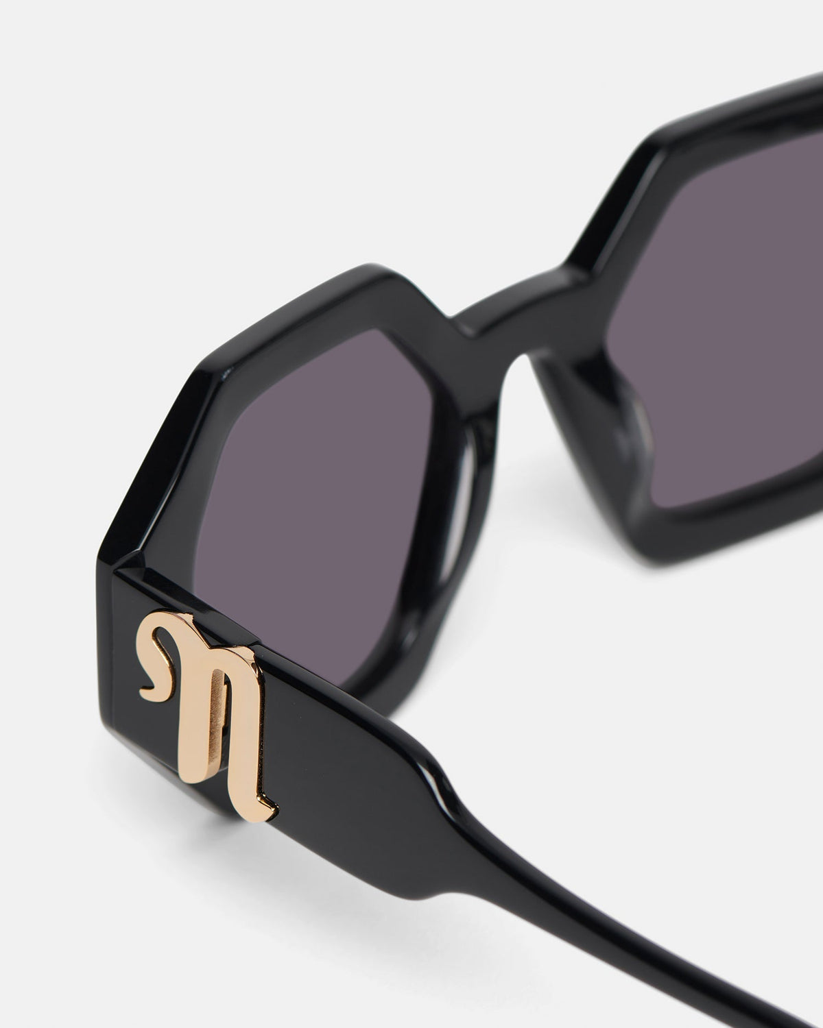 Carlen Bio-Plastic Sunglasses - Black | Nanushka