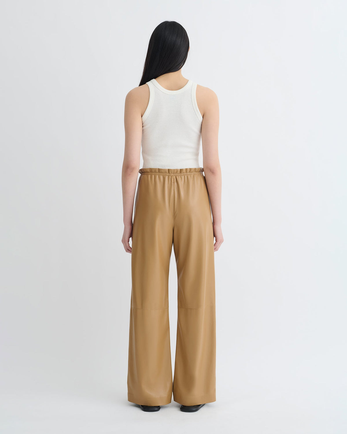 Geb Okobor™ Alt-Leather Pants - Oak | Nanushka